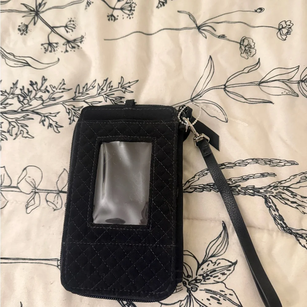 NWOT Vera Bradley Black Quilted Phone Holder Wristlet